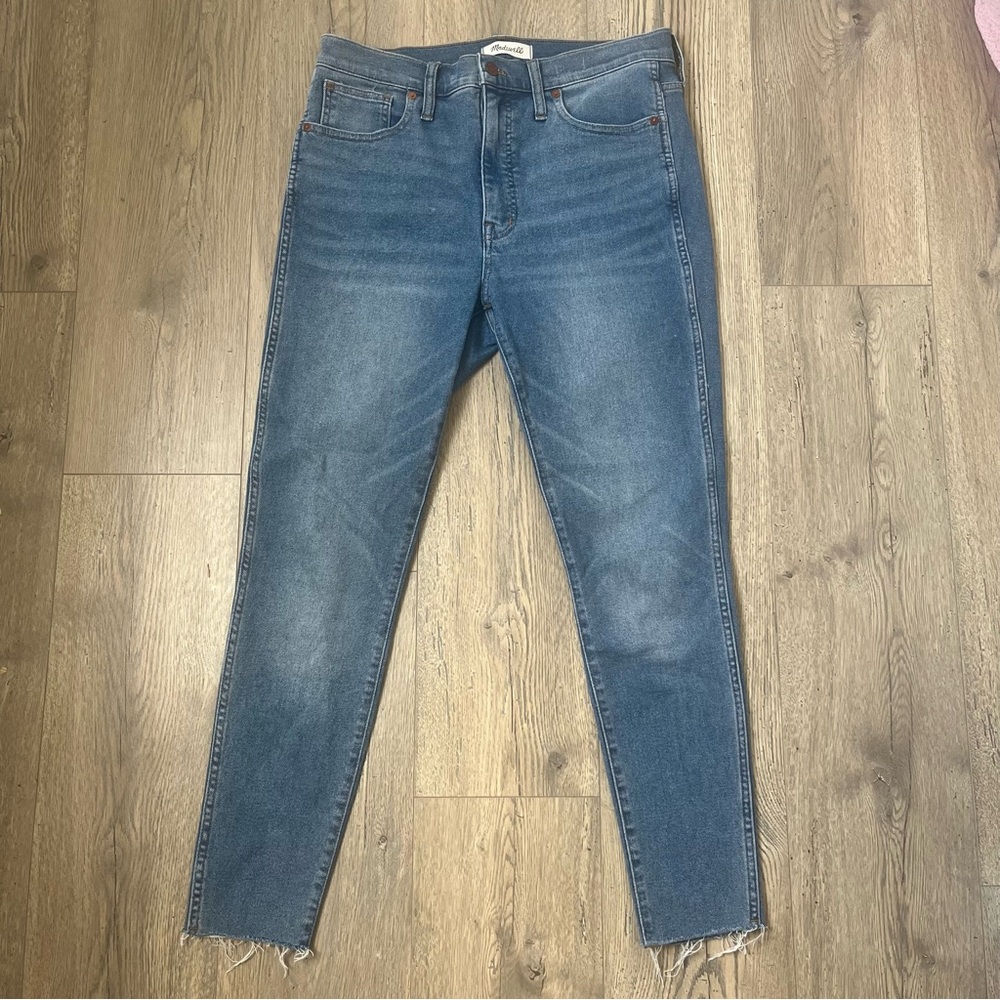 Madewell 10” high-rise skinny Raw hem Size 30